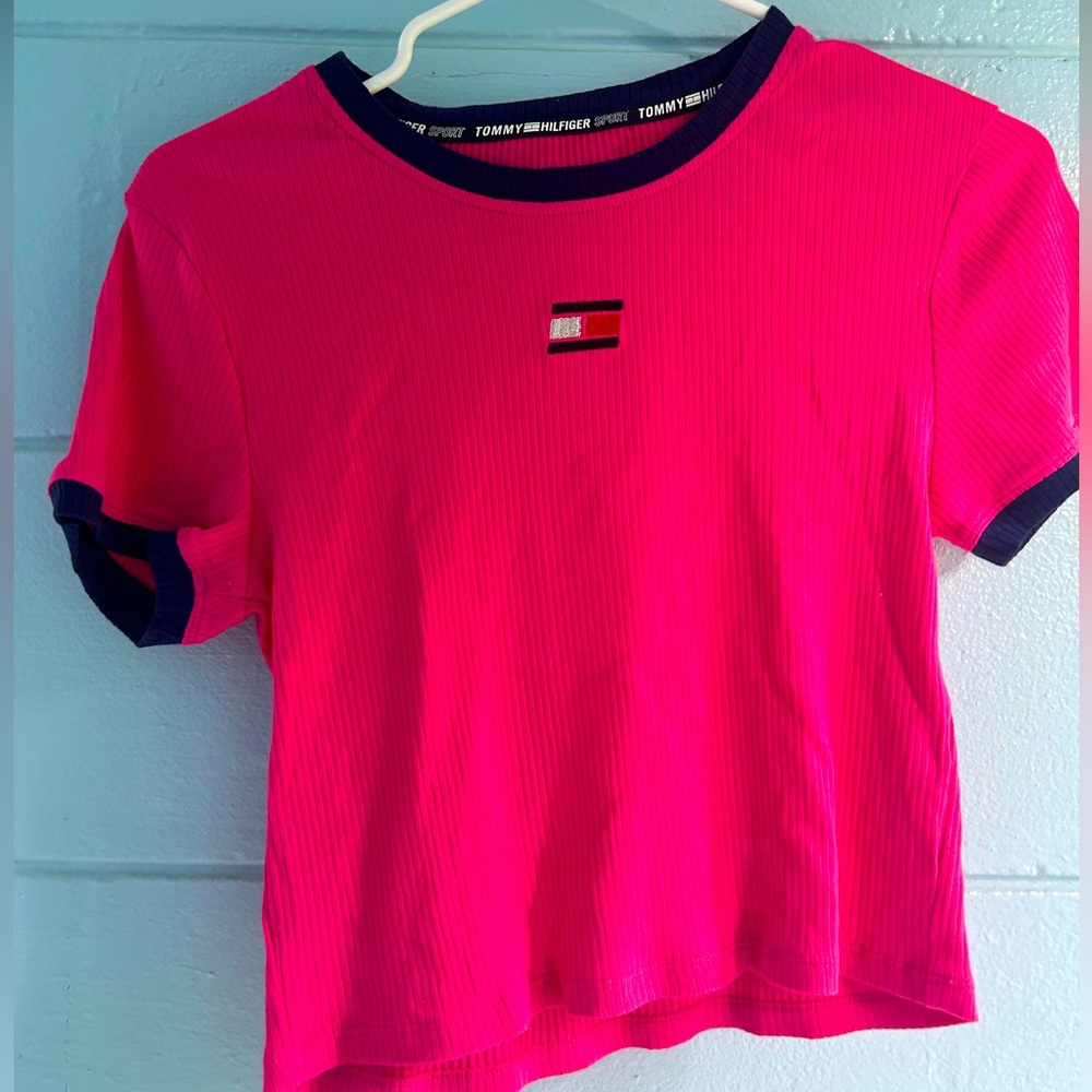 Tommy Hilfiger Fuschia baby tee size M